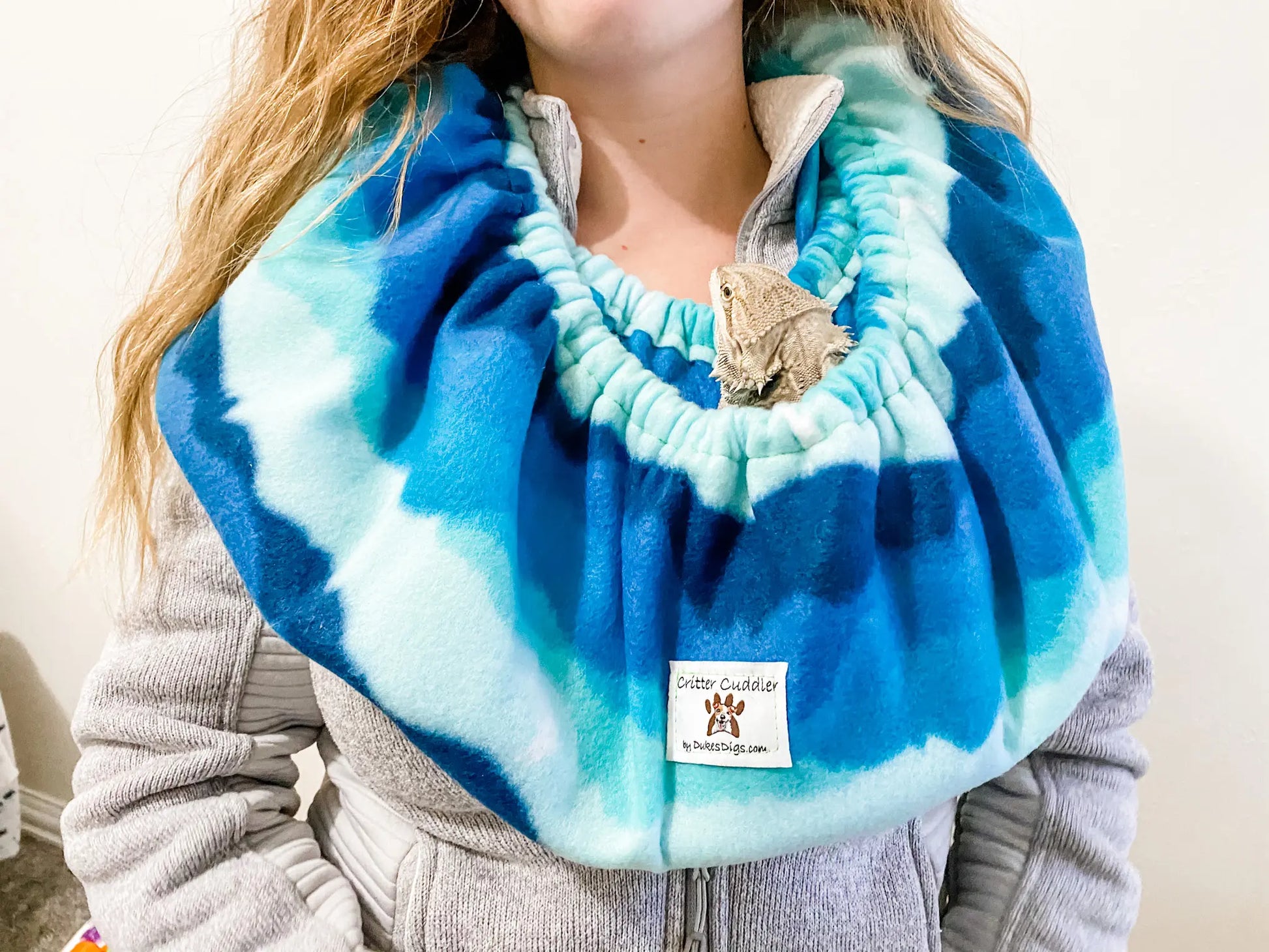 Duke's Digs XL Critter Cuddler Animal Carrier and Bonding Sling for Small to Medium Pets, Handmade in the USA, Machine Washable and Dryer Safe Harnesses